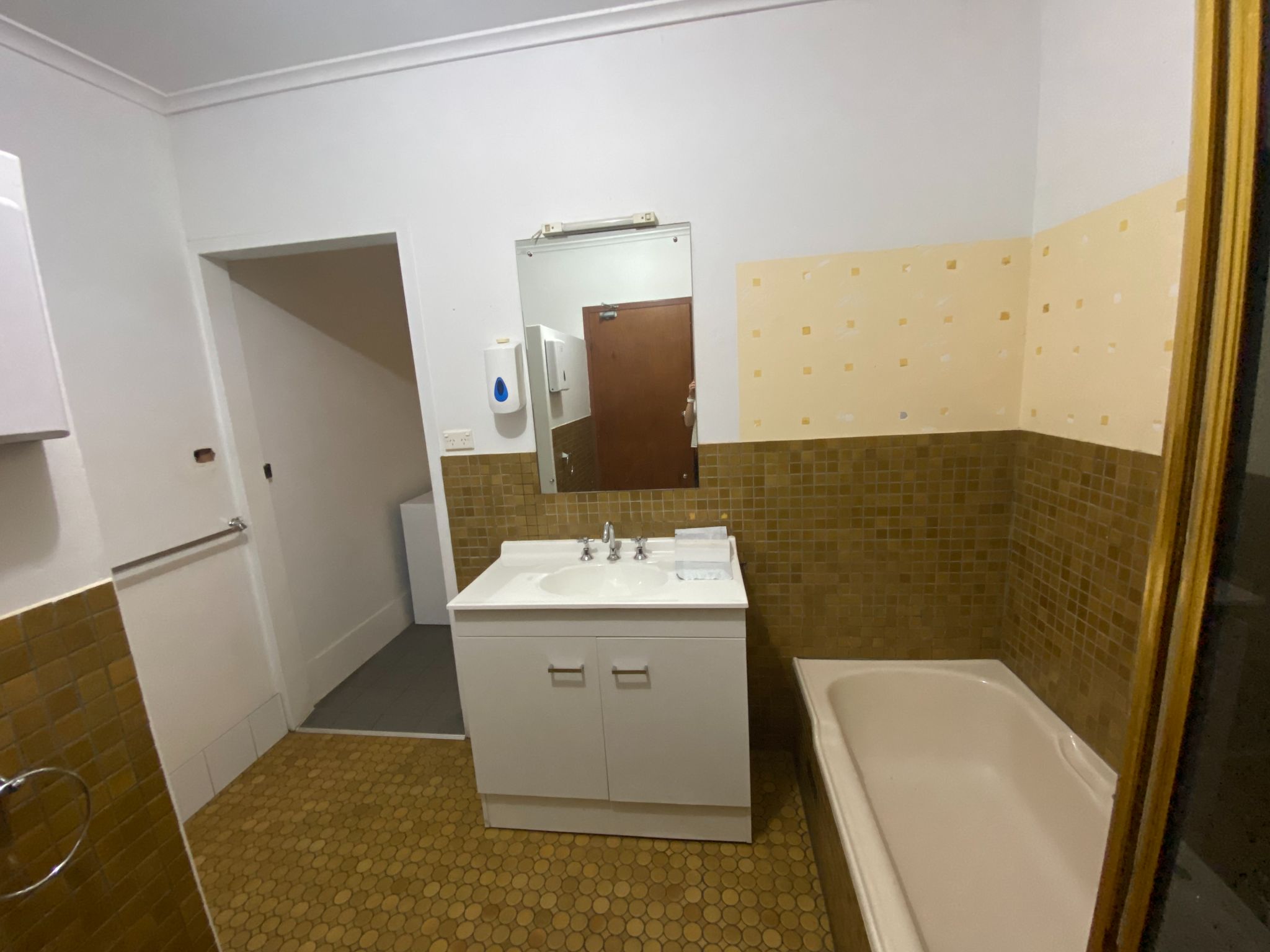 MURRAY BRIDGE- Single Vacancy in 2 Resident Improved Livability — Home image 4