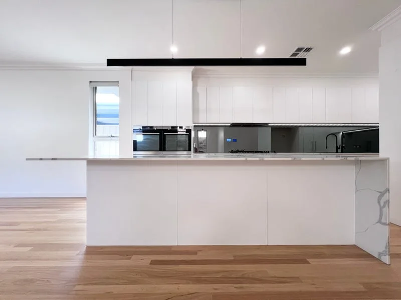 Modern Living in our Fulham Gardens SIL Home- MTA Avaliable — Home image 6