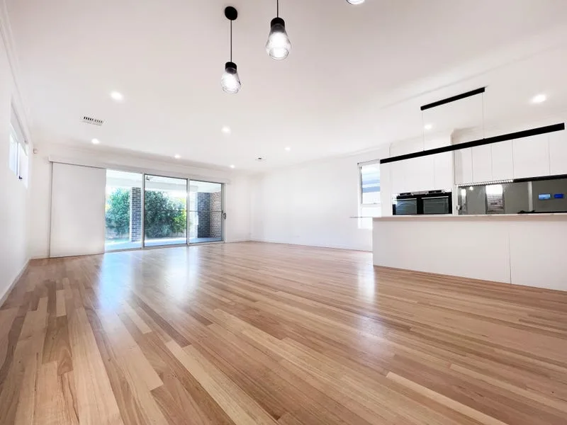 Modern Living in our Fulham Gardens SIL Home- MTA Avaliable — Home image 8