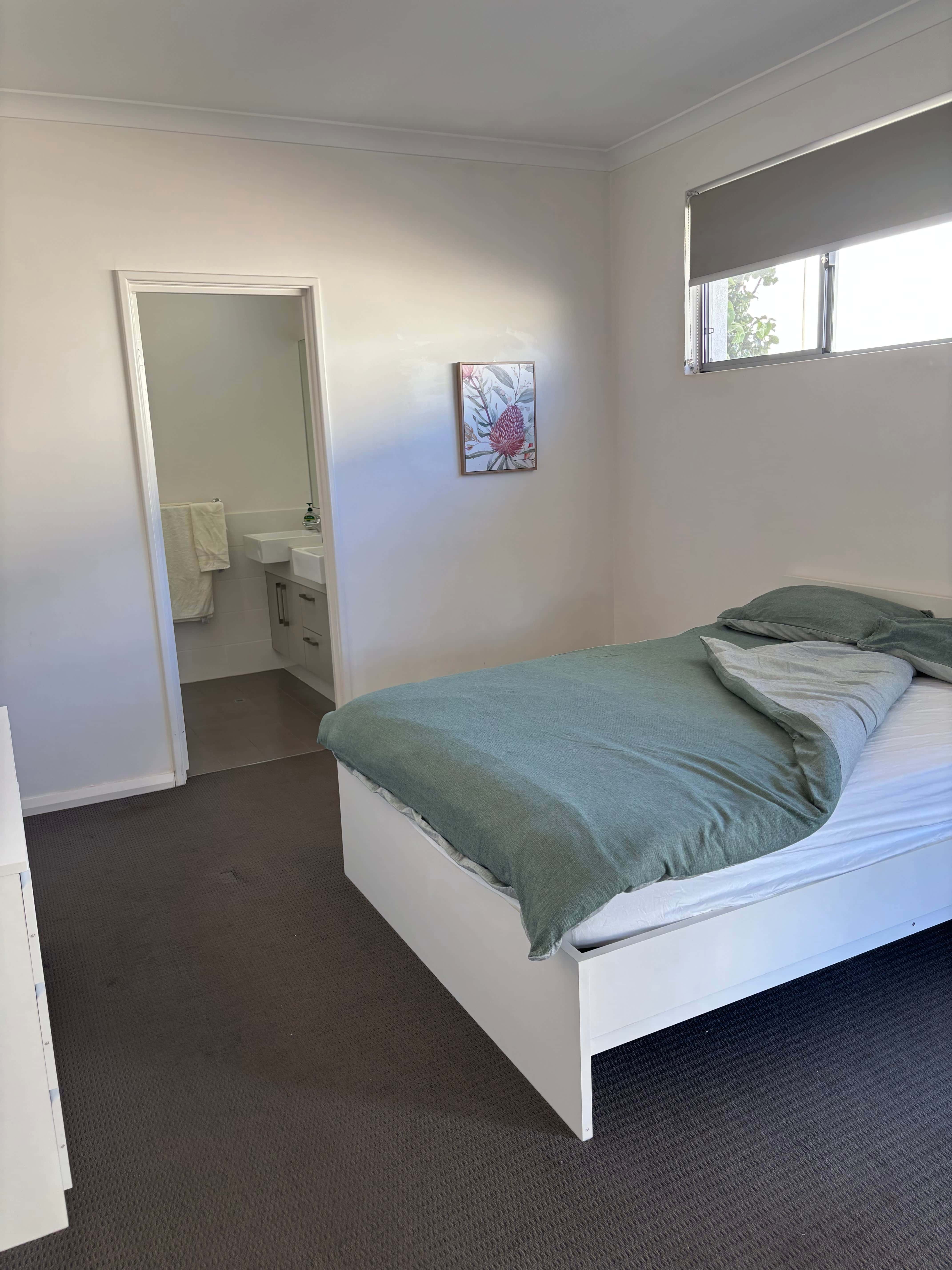 3-Bedroom Home with Friendly Housemate – Spearwood — Home image 4