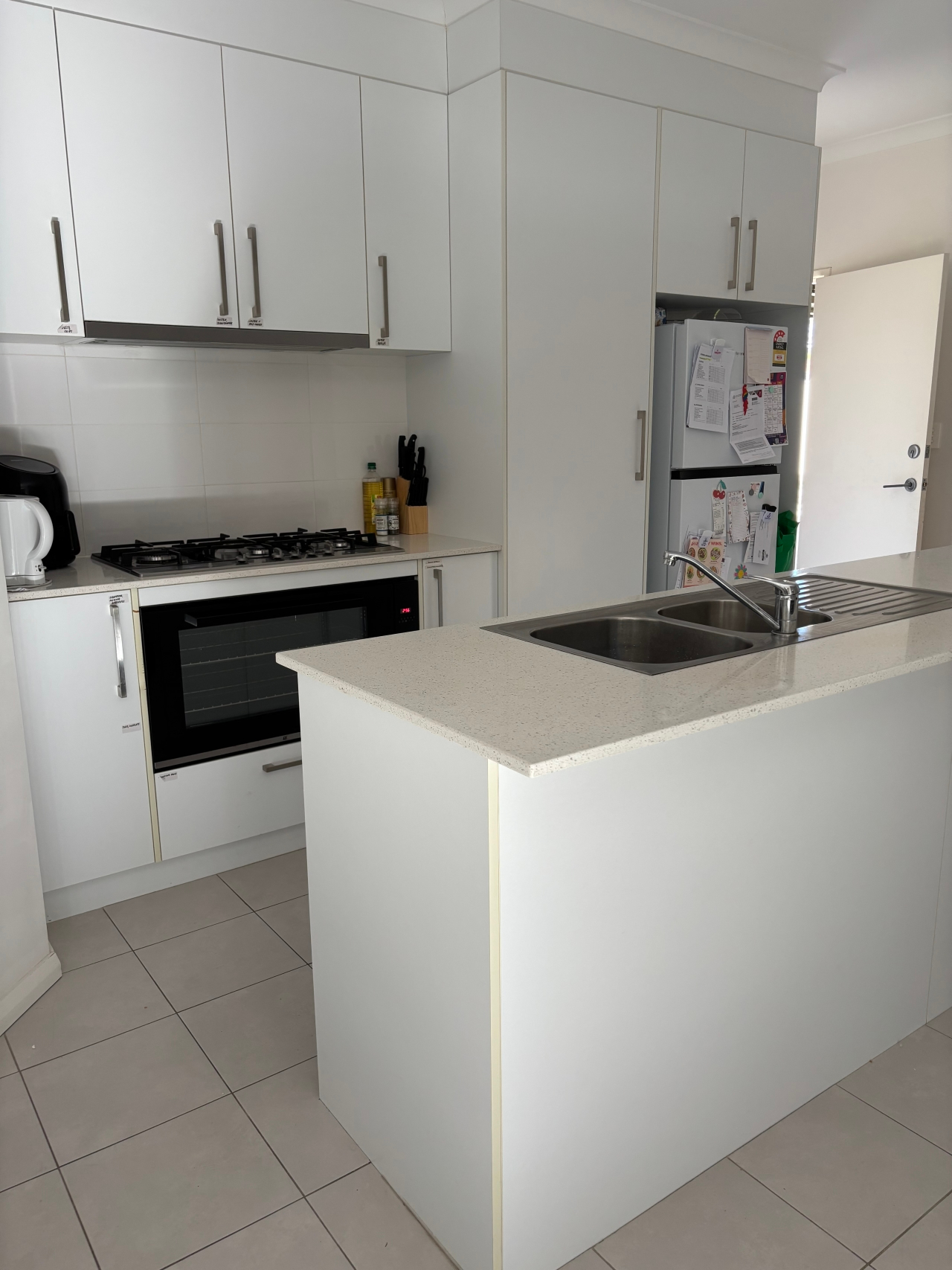 3-Bedroom Home with Friendly Housemate – Spearwood — Home image 5