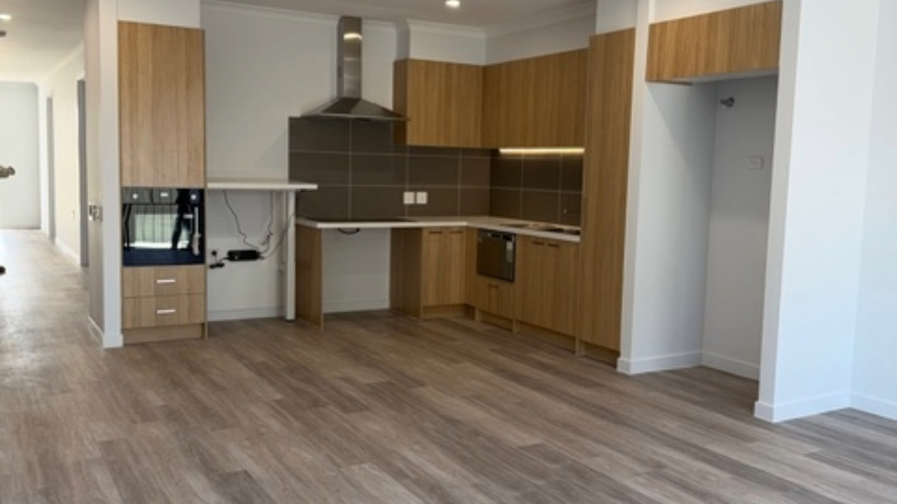 SDA HPS 3 Bedroom House plus OOA Truganina, Vic  138 — Home image 2
