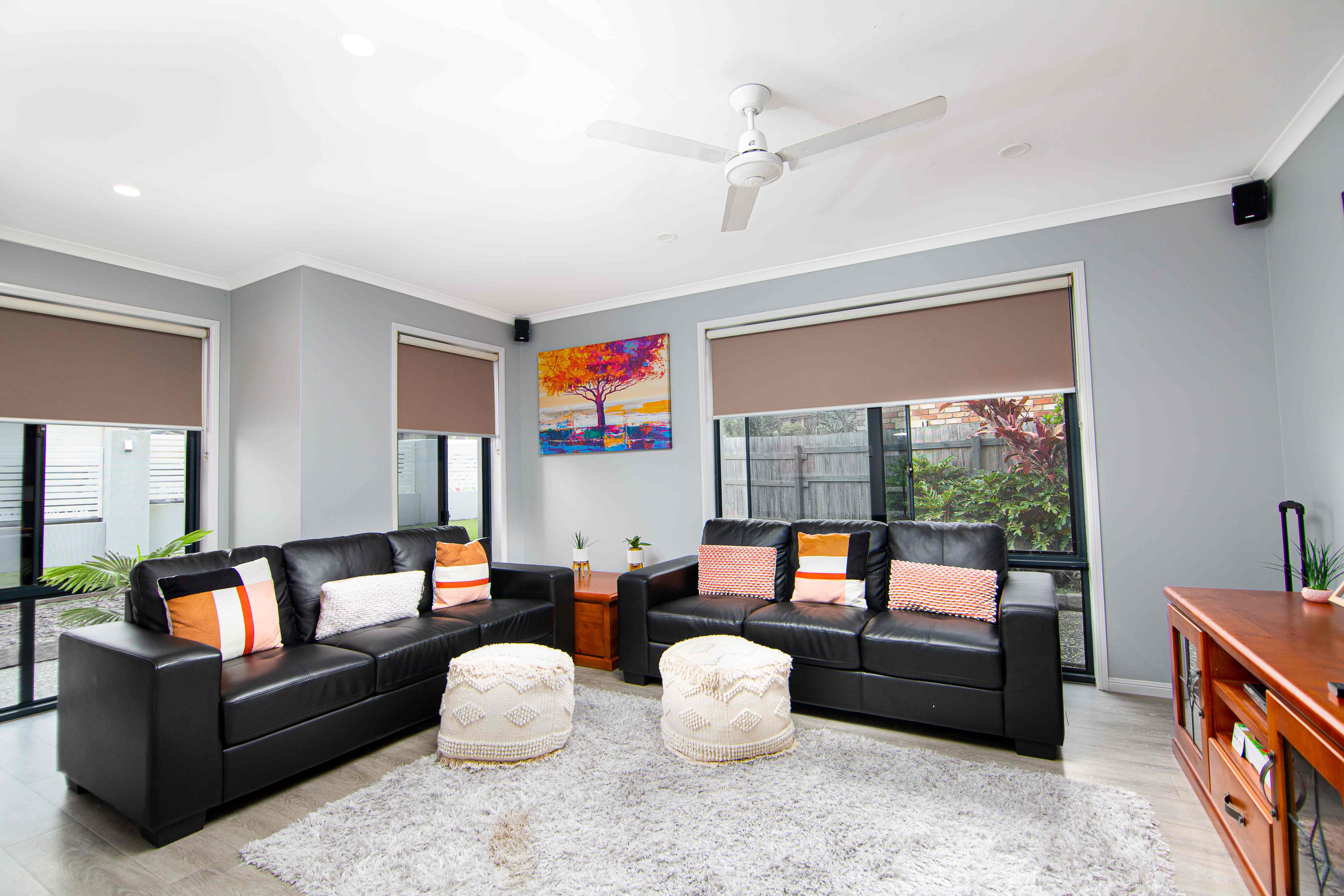 Redland Bay SIL oasis: spacious home with pool and fabulous outdoor area — Home image 5