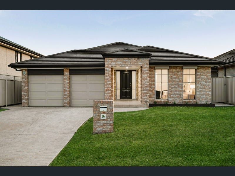 Brand New Modern & Spacious SIL Home — Home image 3