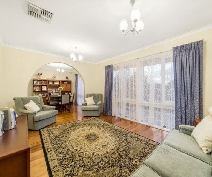 3 Generously Sized Bedrooms SIL Perfectly Situated In Wantirna — Home image 8