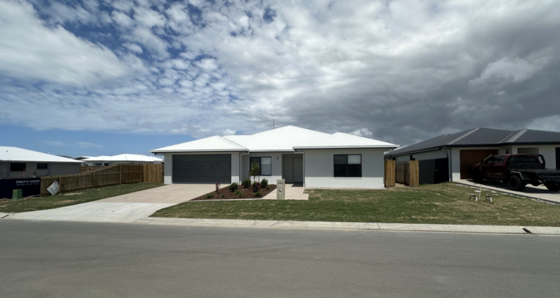 Fully Wheel Chair Accessible Brand New in Mackay! FREE WIFI!!** — Home image 7