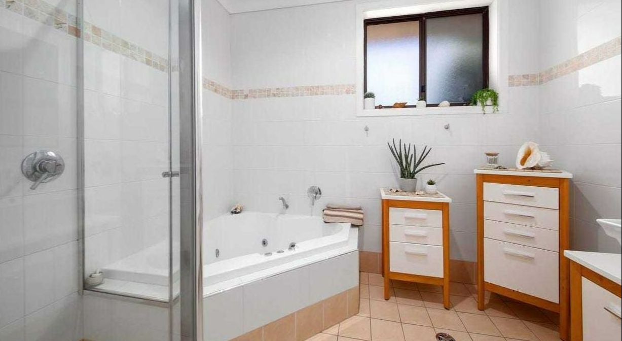 Miranda SIL vacancy   (Male 1:2 or 1:3) — Home image 2