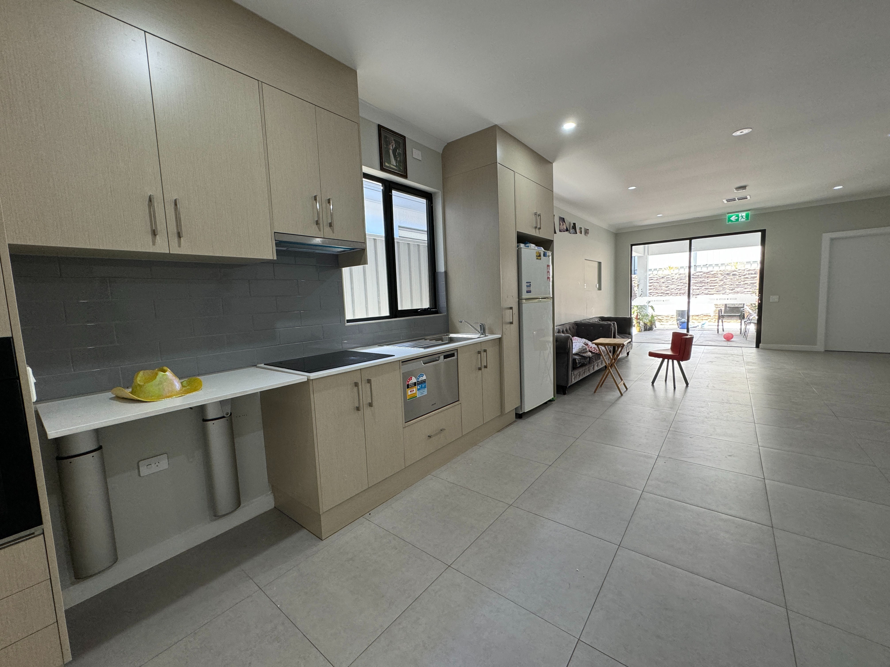 Beautifully Built SDA HPS Available Now INGLE FARM — Home image 6
