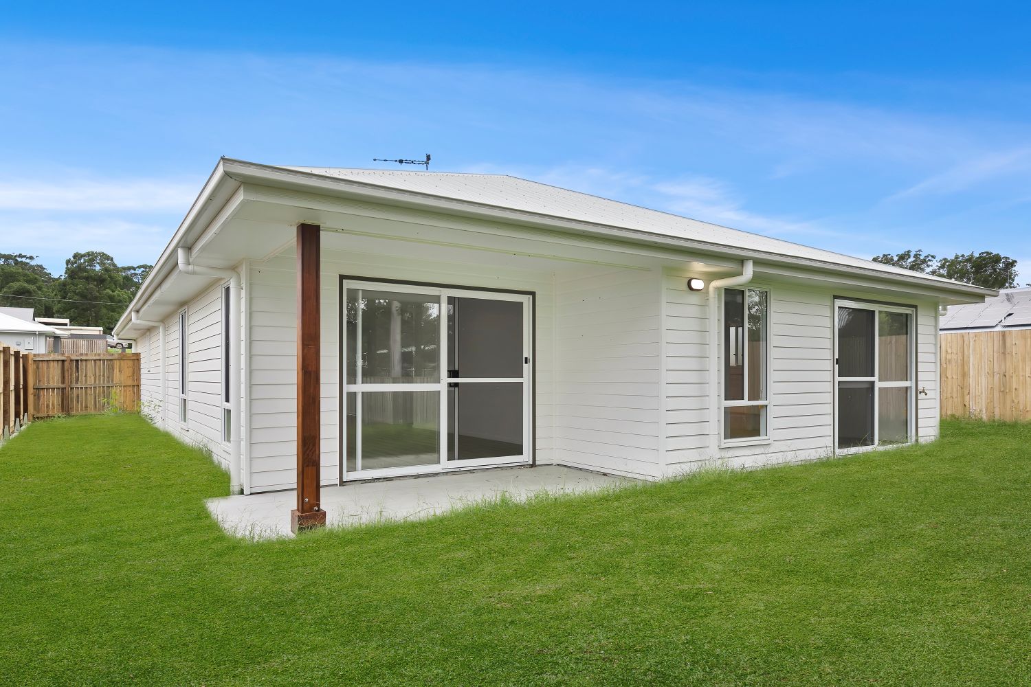 WOODFORD, QLD - IMPROVED LIVEABILITY HOUSE — Home image 8