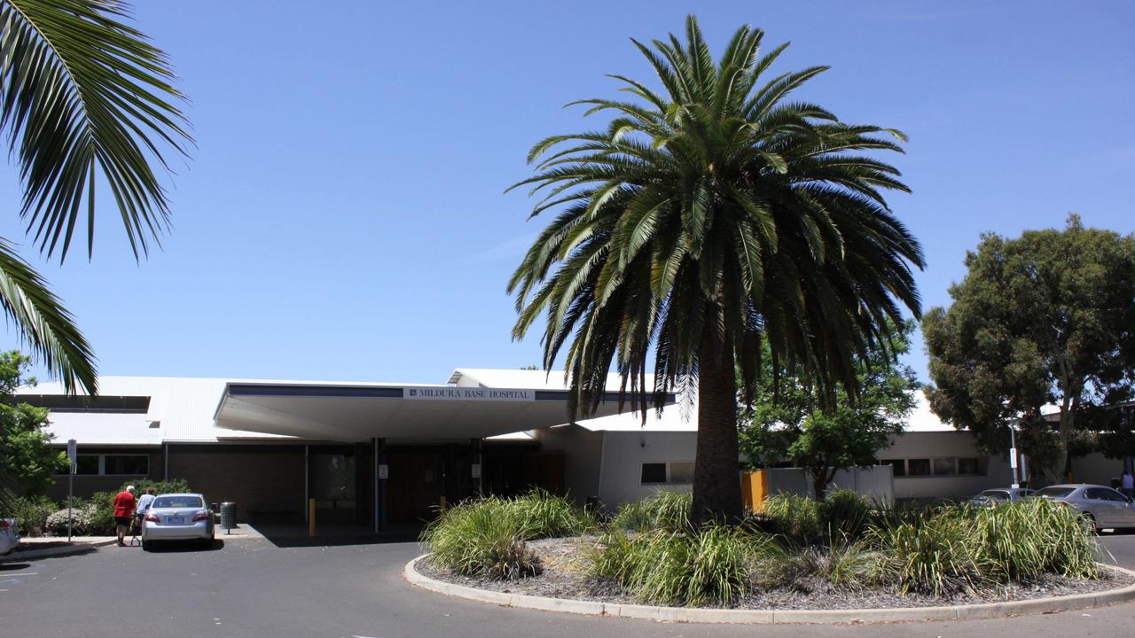 4BR HPS Home with 2 Living Areas & OOA Room – Mildura — Home image 17