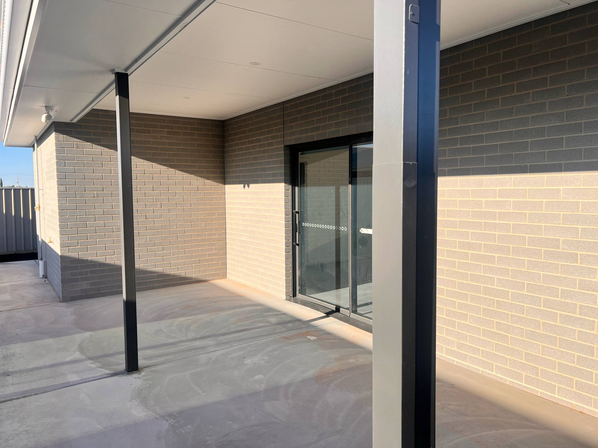 4BR HPS Home with 2 Living Areas & OOA Room – Mildura — Home image 6
