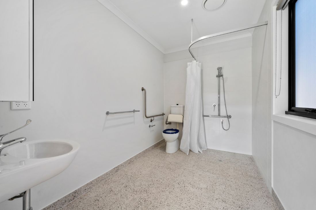 Modern 3-Bedroom HPS - Heifer Avenue, Clyde North VIC — Home image 9