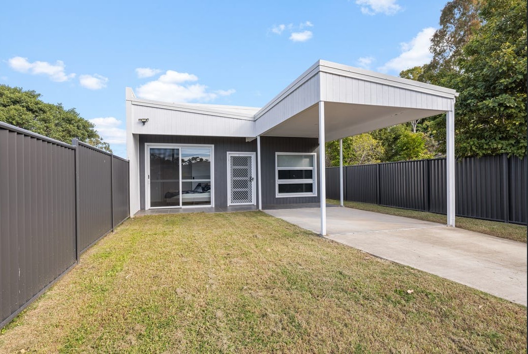 1 SDA (Robust or Improved Liv.) + OOA, in Riverview — Home image 2