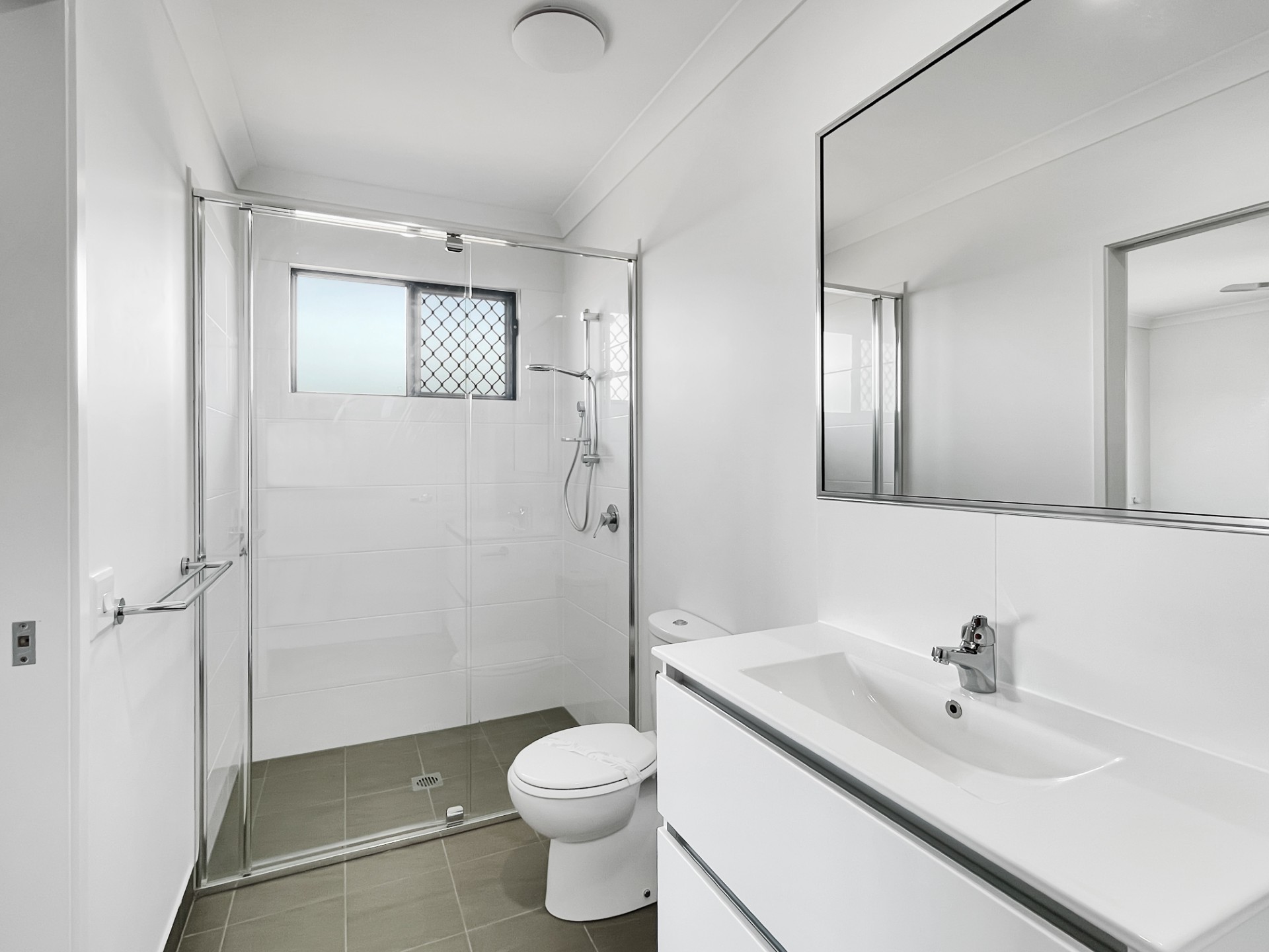 New HPS House in a central location — Home image 2