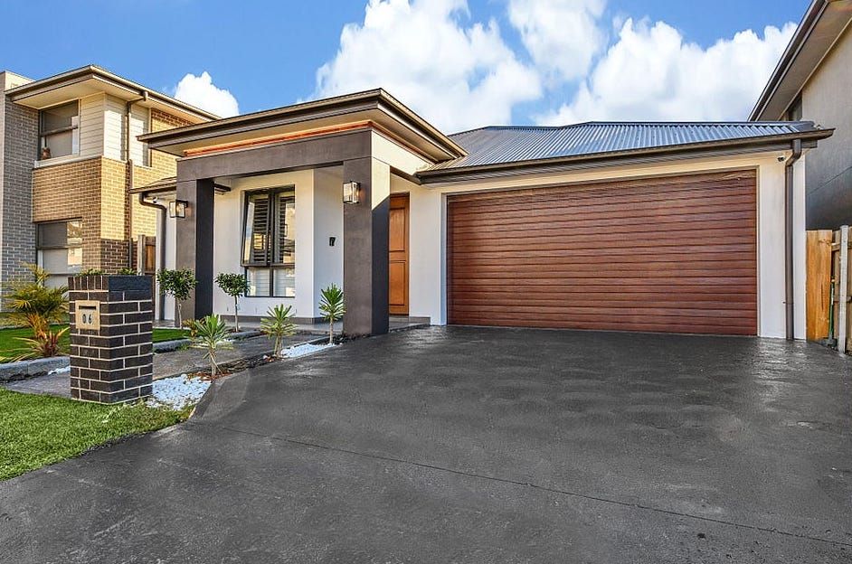 Blacktown/Richmond - 4 Bed 3 Bath - NEW SIL Home — Home image 2