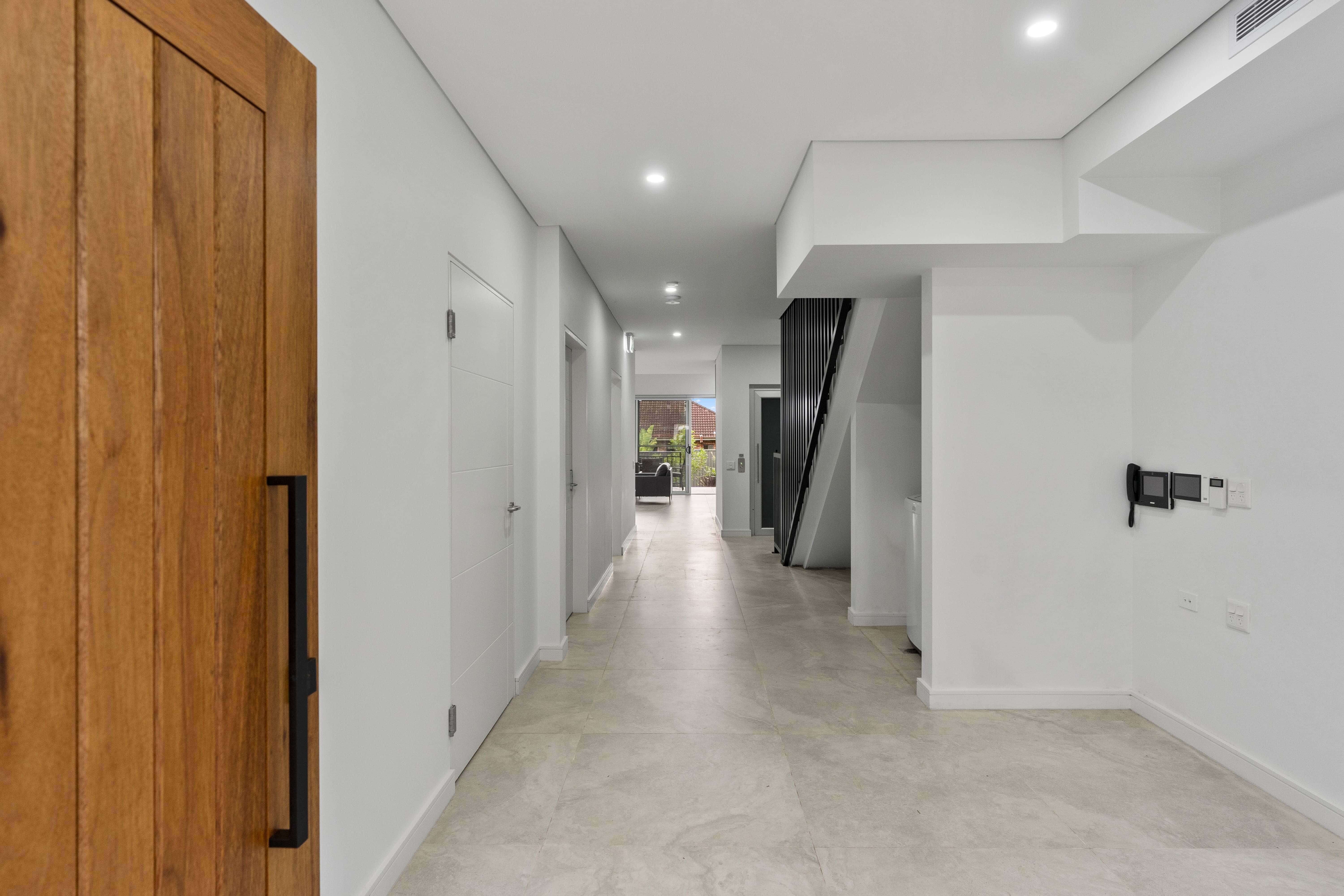High Physical Support 1 bedroom vacancy in Miranda — Home image 2