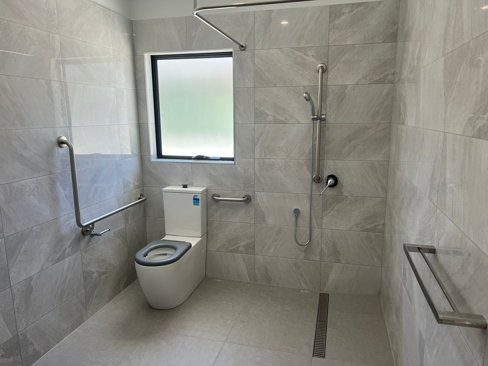 GURDEEP GREWAL — Home image 8