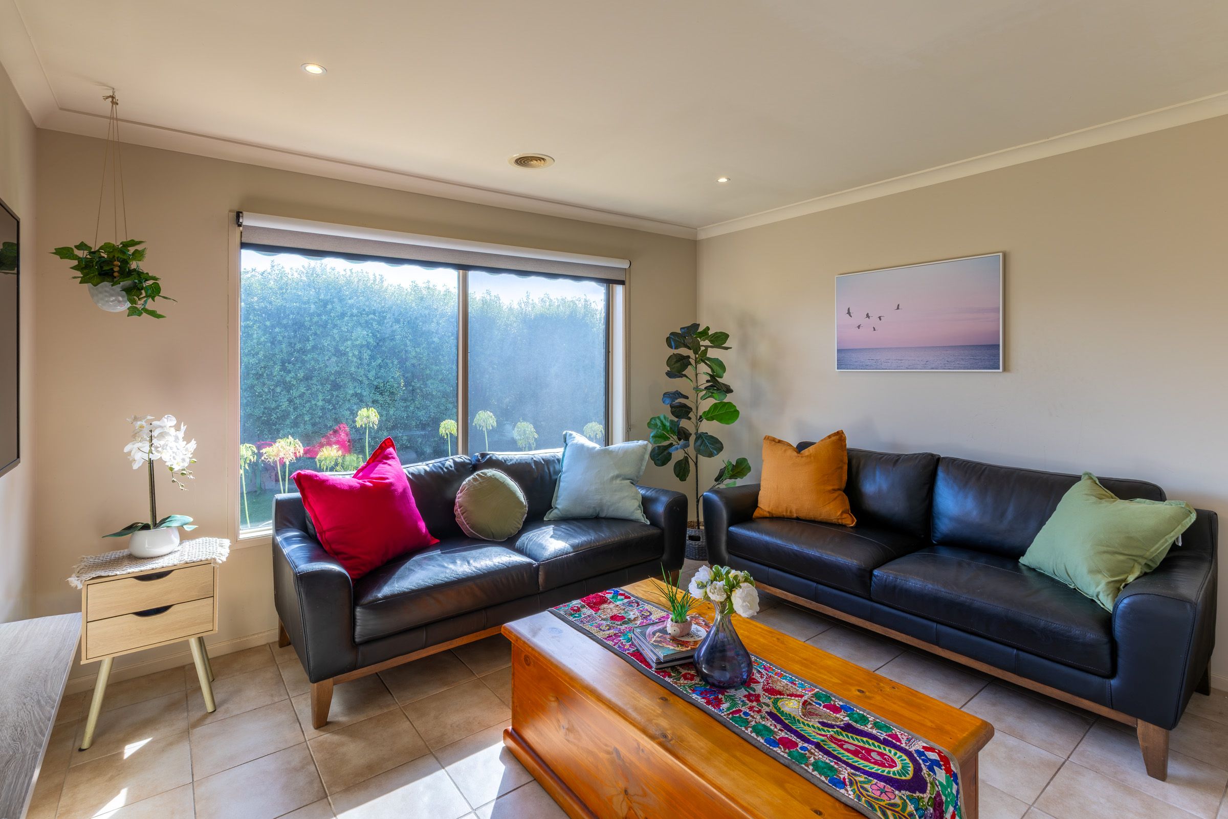 Comfortable & Connected SIL in Cranbourne with Spacious Living & Outdoor Spaces — Home image 7