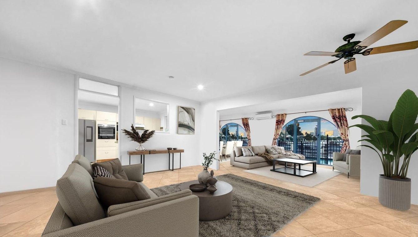 Broadbeach Waters SIL Home with Dual Living – Two Distinct Residences — Home image 4