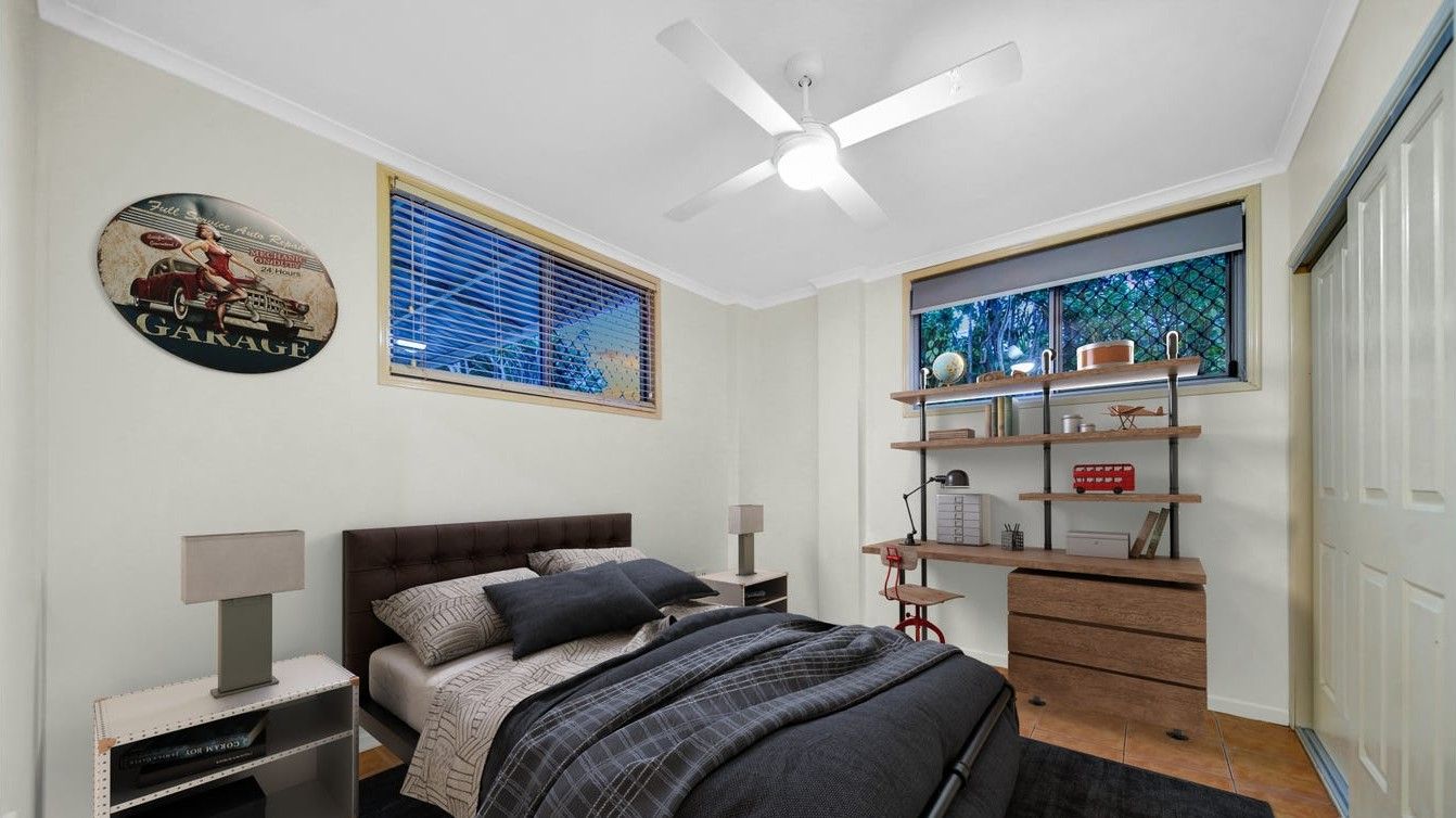 Broadbeach Waters SIL Home with Dual Living – Two Distinct Residences — Home image 6