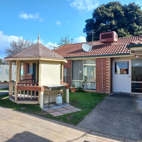 Vibrant and welcoming in the heart of Ringwood — Home image 11