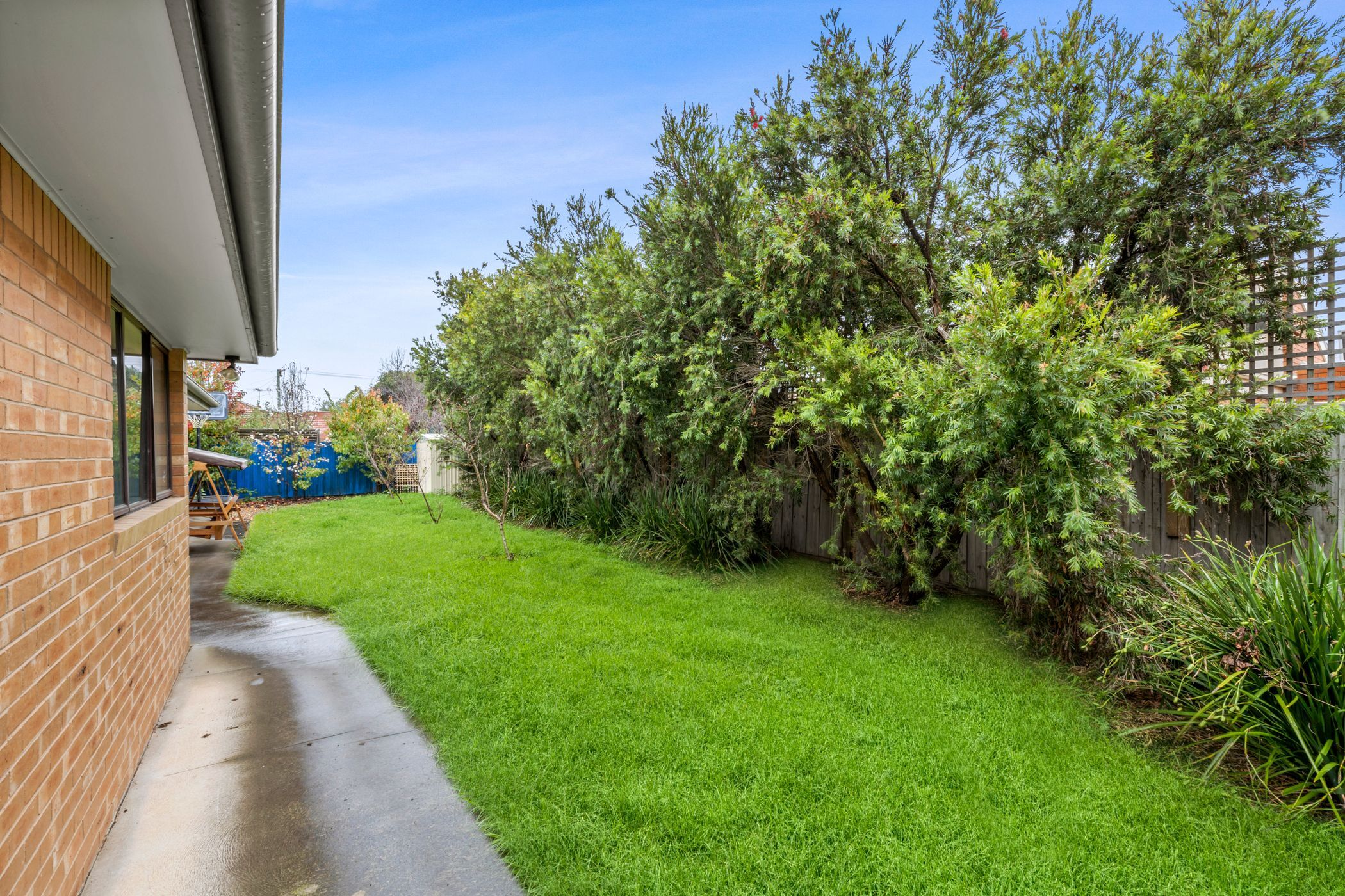 Spacious living in a sought after suburb. — Home image 2