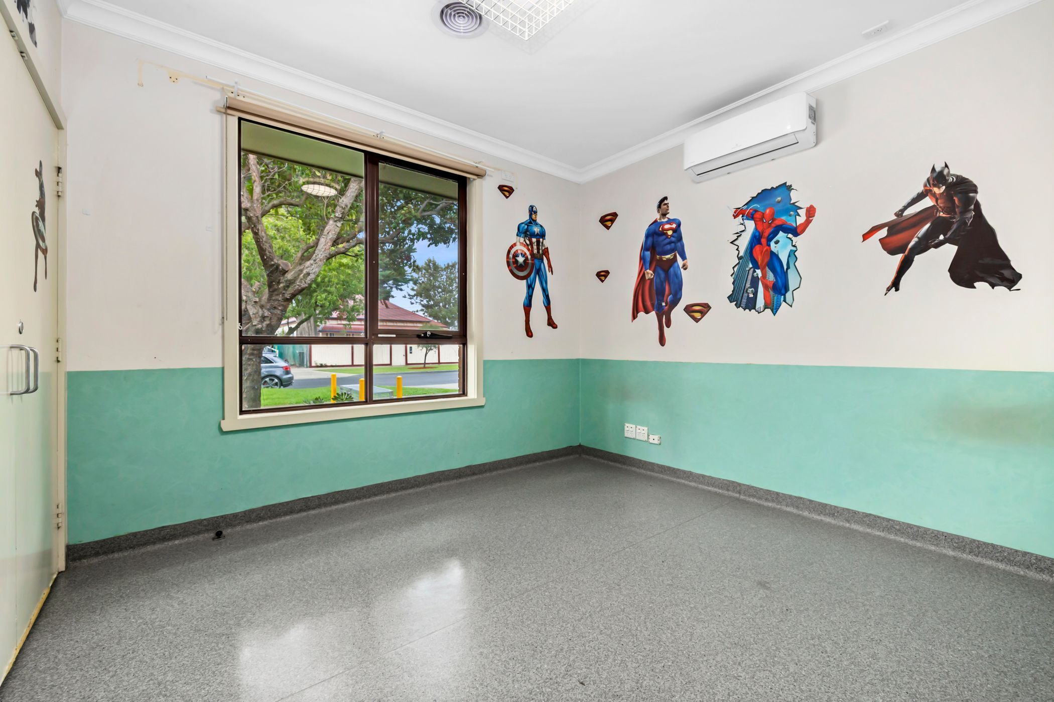 Spacious living in a sought after suburb. — Home image 9