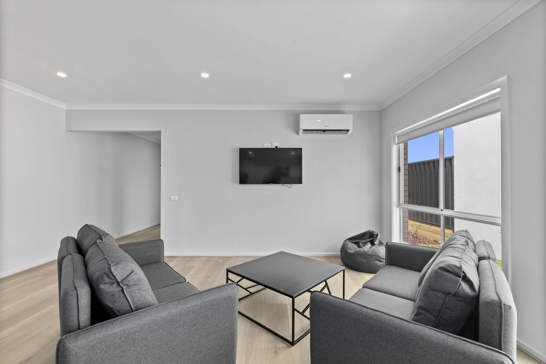 TIRED OF BEING STUCK IN SHARED ACCOMMODATION? 2 Independant Homes on 1 Title — Home image 9