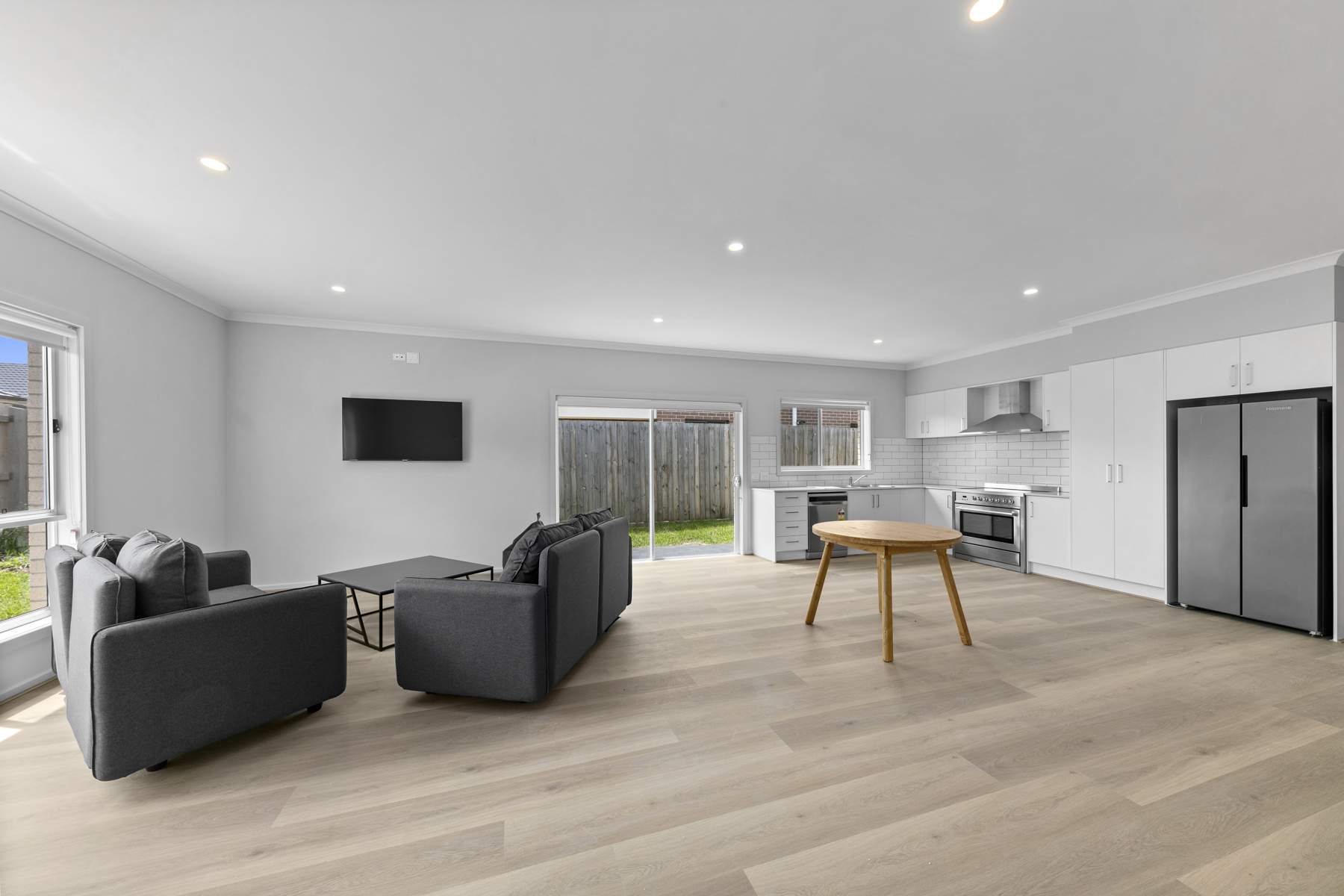 TIRED OF BEING STUCK IN SHARED ACCOMMODATION? 2 Independant Homes on 1 Title — Home image 13