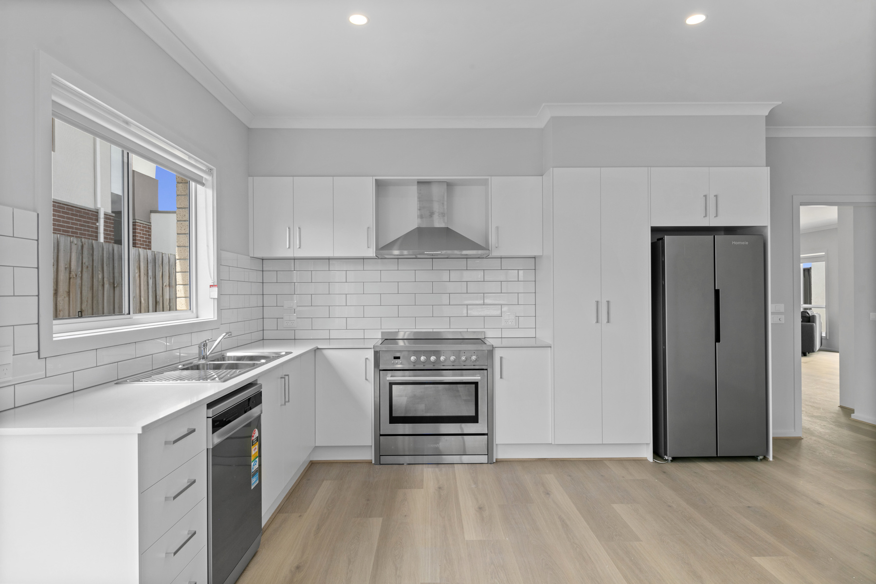 TIRED OF BEING STUCK IN SHARED ACCOMMODATION? 2 Independant Homes on 1 Title — Home image 17