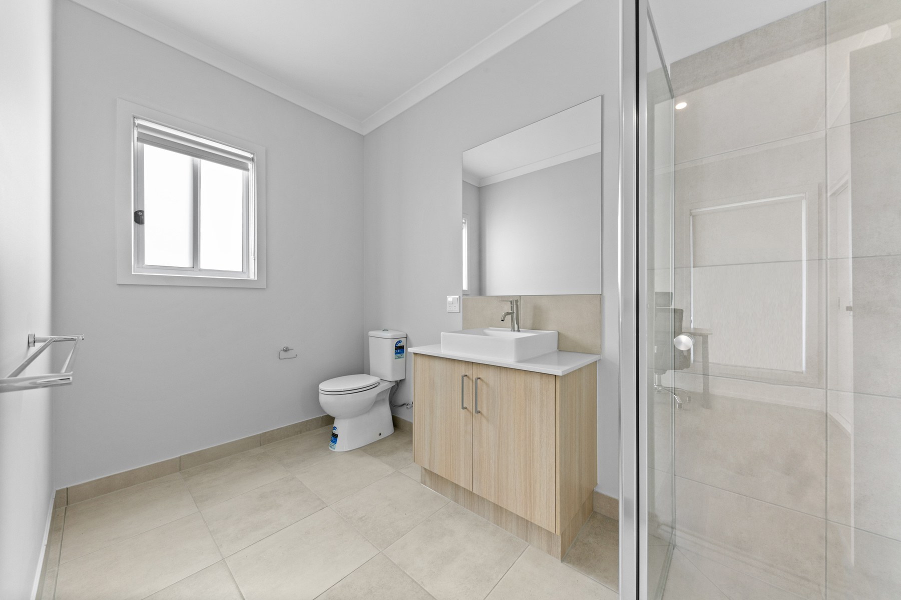 TIRED OF BEING STUCK IN SHARED ACCOMMODATION? 2 Independant Homes on 1 Title — Home image 21
