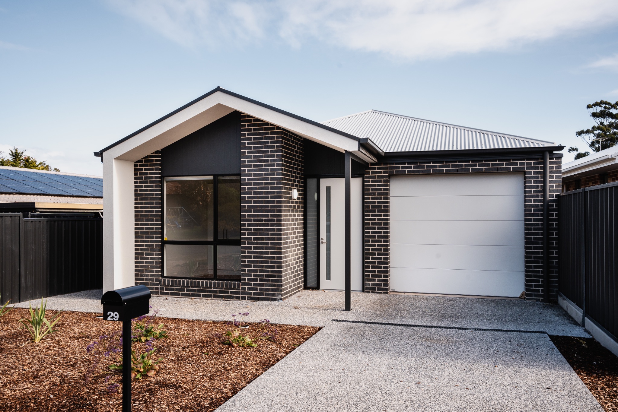 1 Vacancy in Hackham West — Home image 2