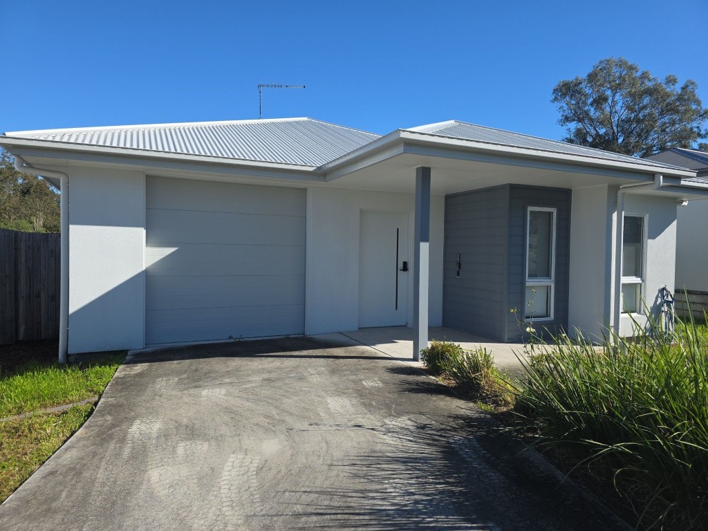 3 BR HPS SDA Home with OOA Room – Brassall QLD — Home image 6