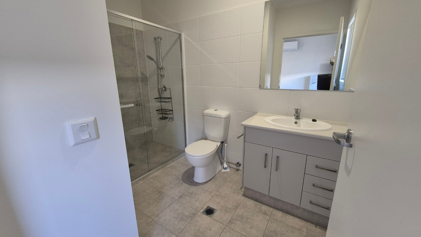 3 BR HPS SDA Home with OOA Room – Brassall QLD — Home image 8