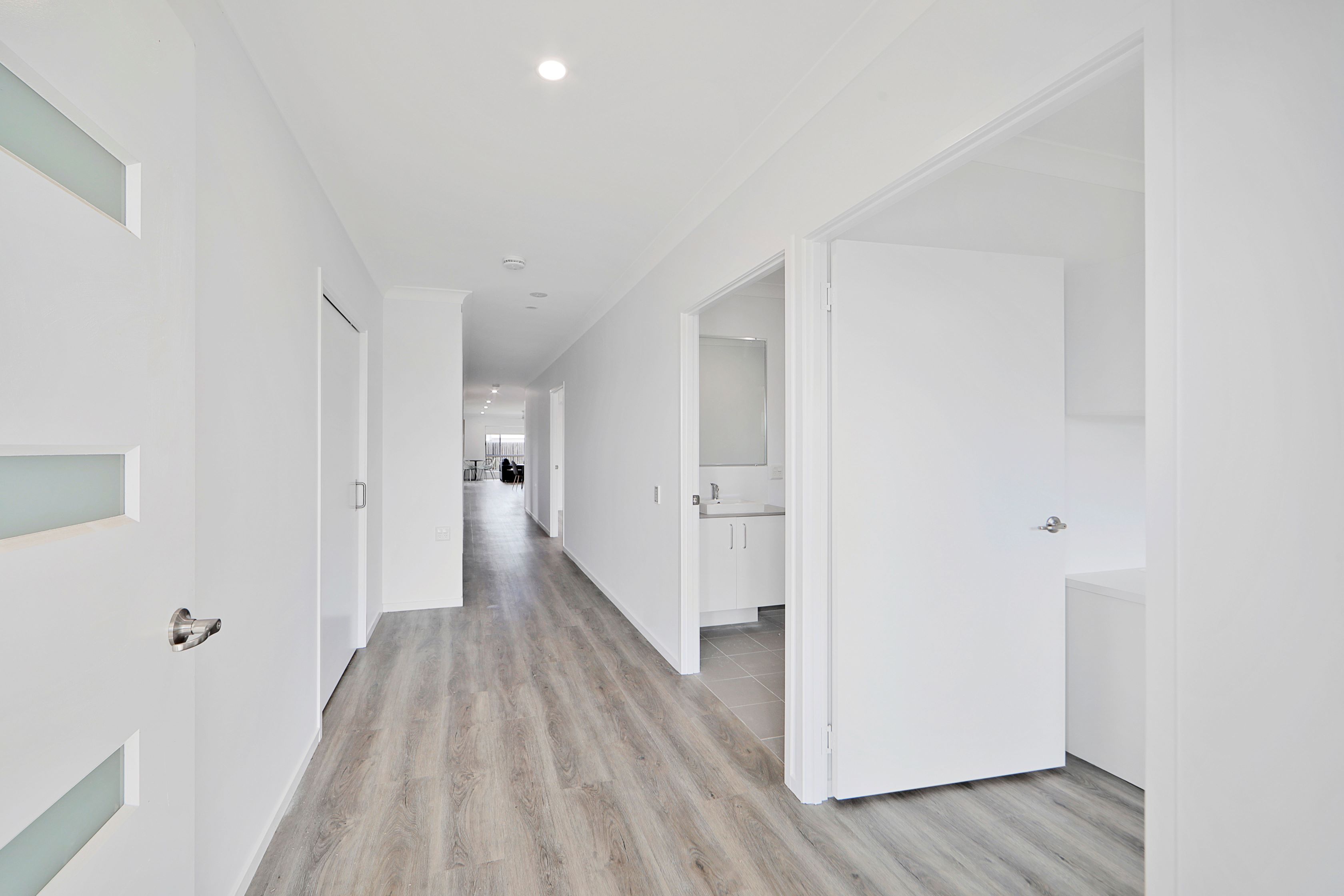2 HPS Rooms + OOA + Media Room, in Avenell Heights — Home image 12