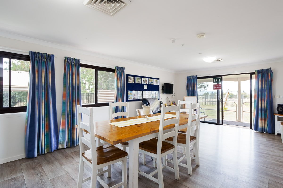 Enjoy the quiet country home, set on 17 acres of land — Home image 4