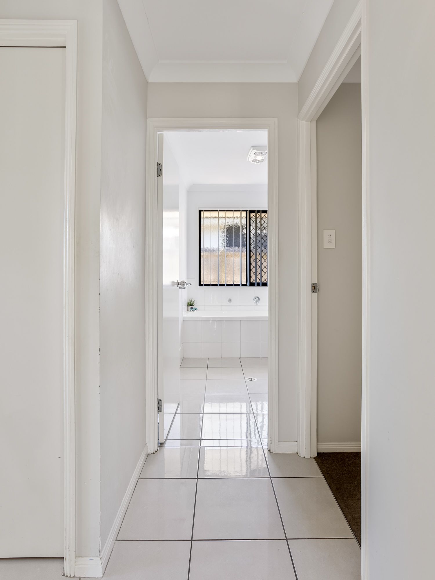 North Lakes — Home image 4