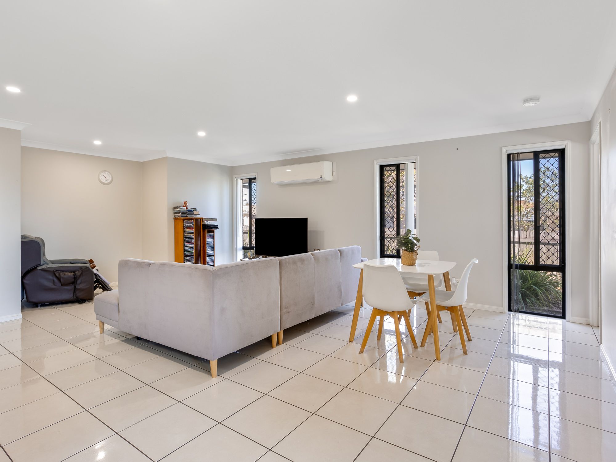 North Lakes — Home image 7