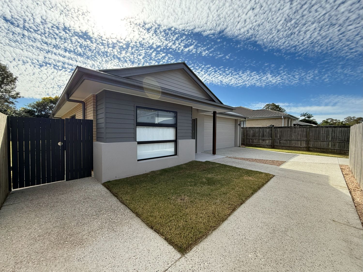 3 bedroom + OOA home in Loganlea — Home image 9