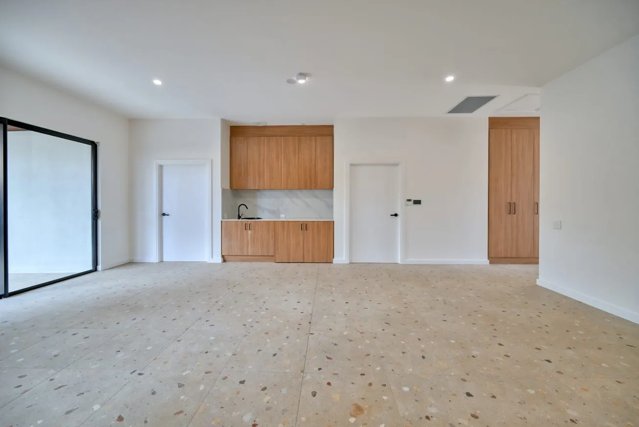 Finniss Street — Home image 5