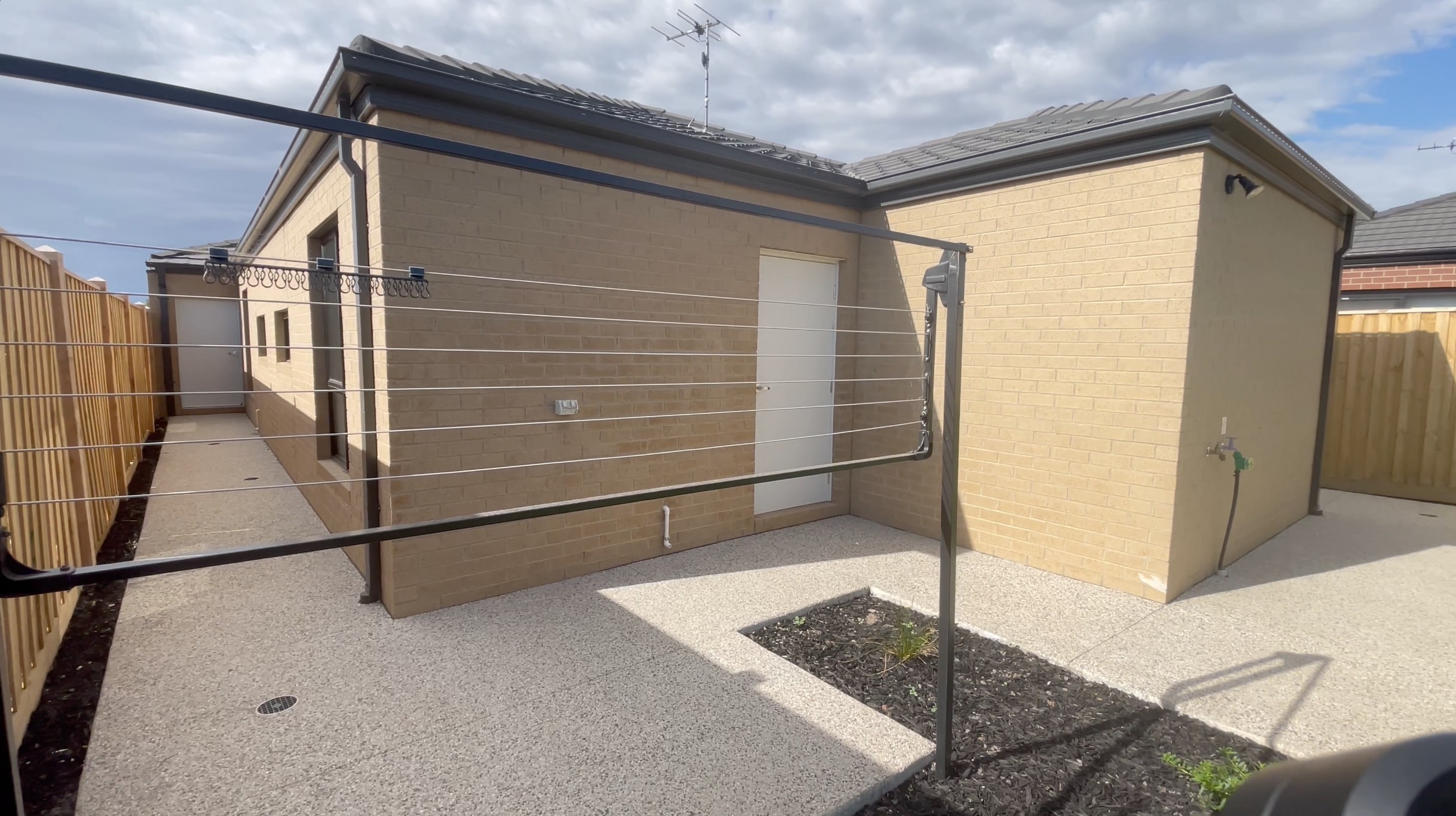 Tarneit Robust SDA Home – Quality, Comfort & Convenience — Home image 4