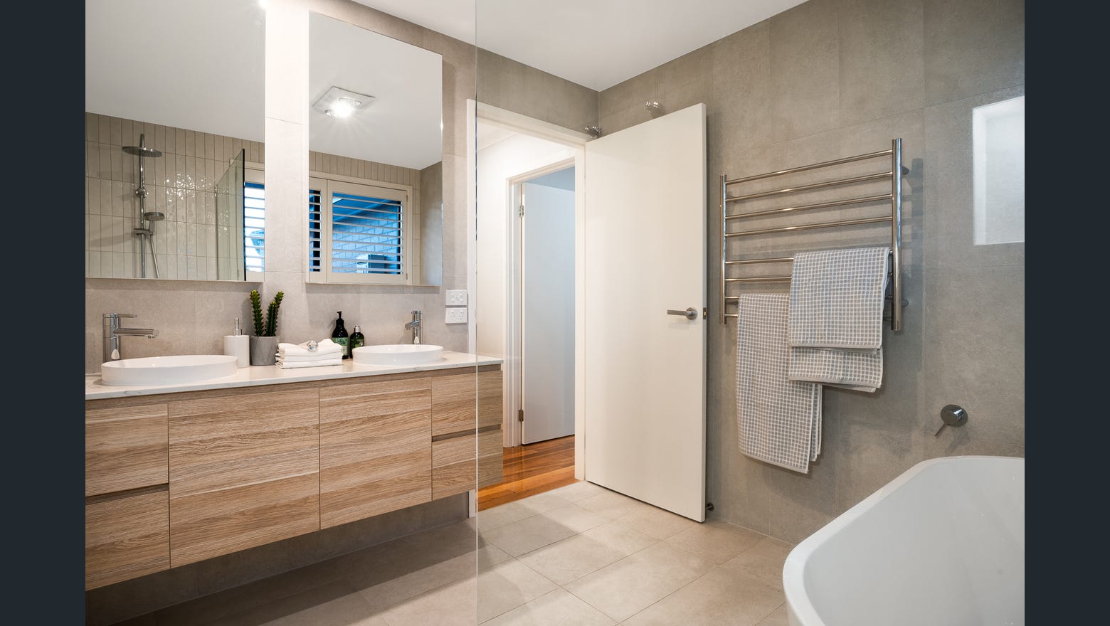 Ultra Spacious NDIS SIL, STA & MTA Accommodation in Mulgrave — Home image 7