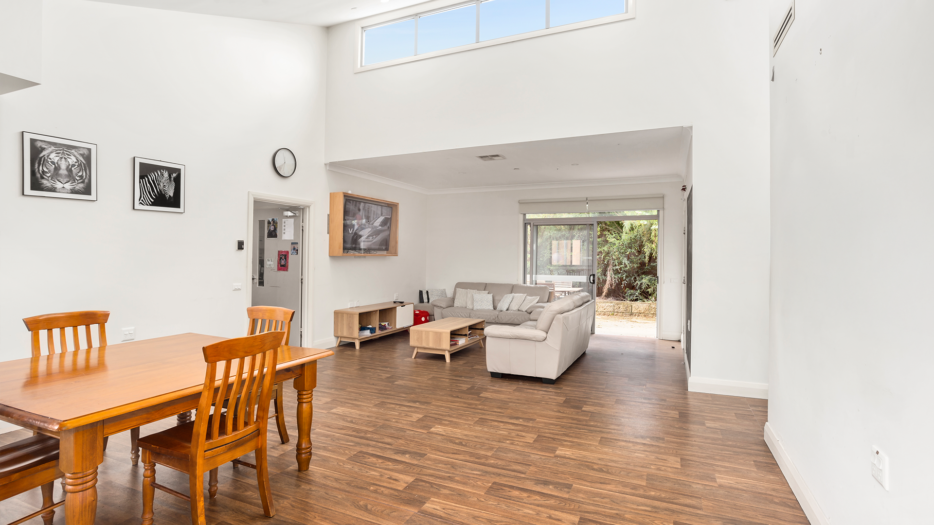 Bright, convenient living in welcoming Minto. SDA design category ‘Basic’ — Home image 3