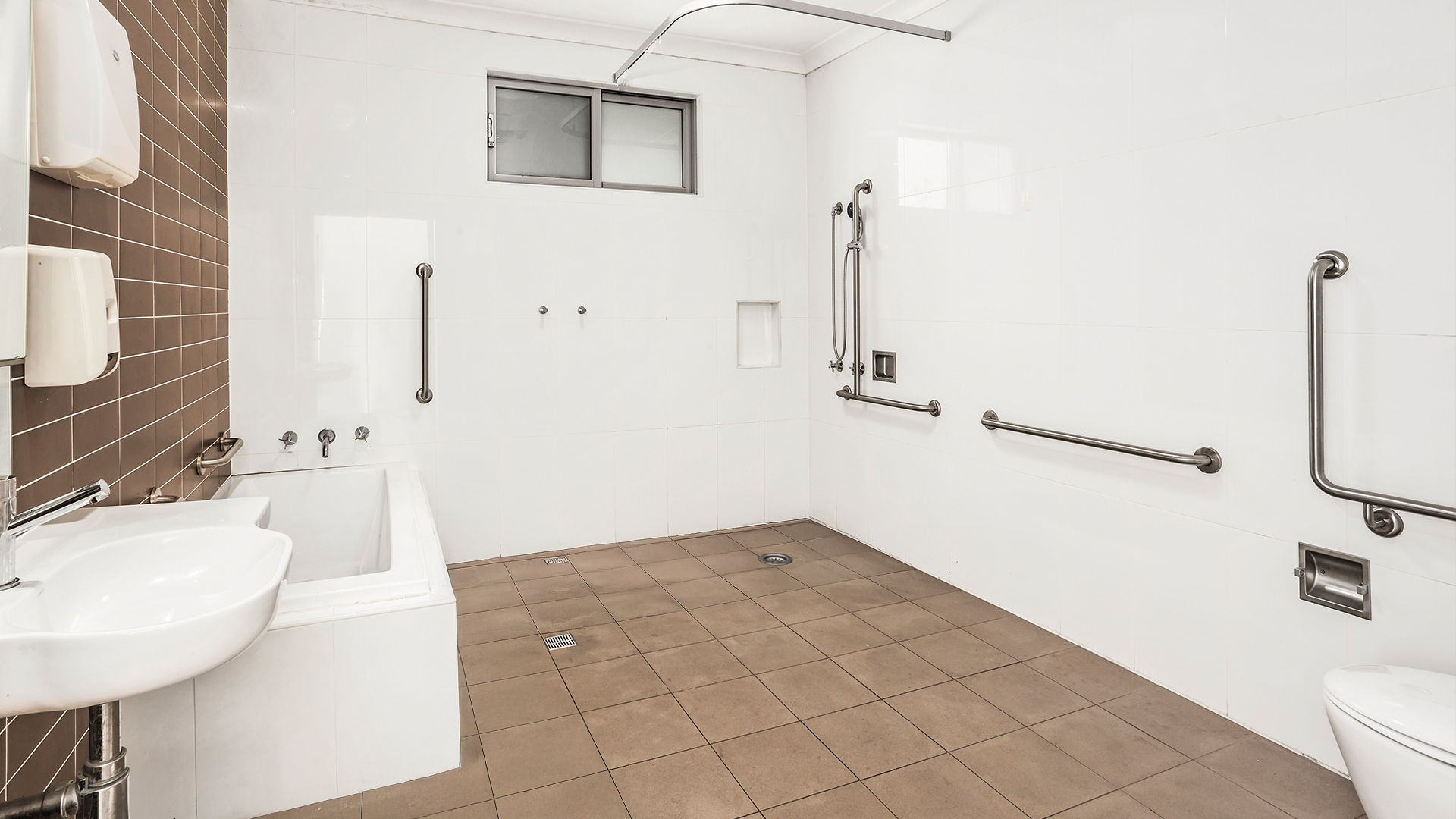 Bright, convenient living in welcoming Minto. SDA design category ‘Basic’ — Home image 7