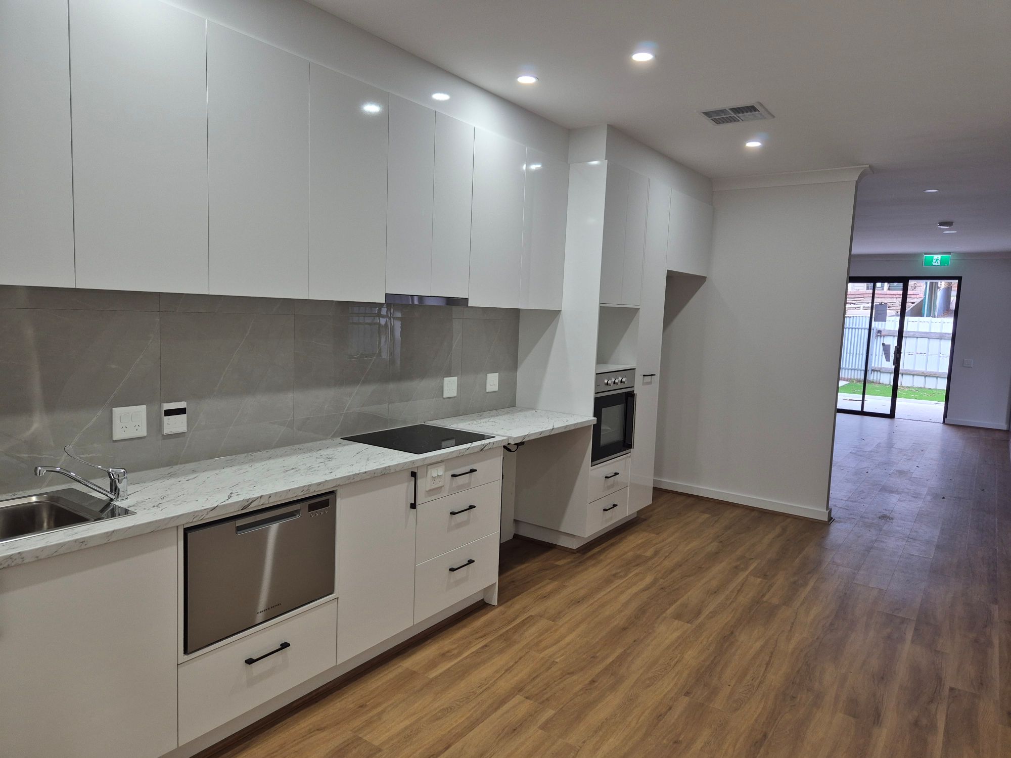Beautiful new build in Windsor gardens - Available Now! — Home image 6