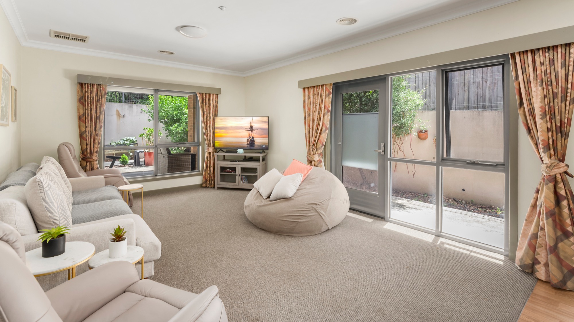 Large fully accessible, purpose-built house in a leafy street in Box Hill South — Home image 3