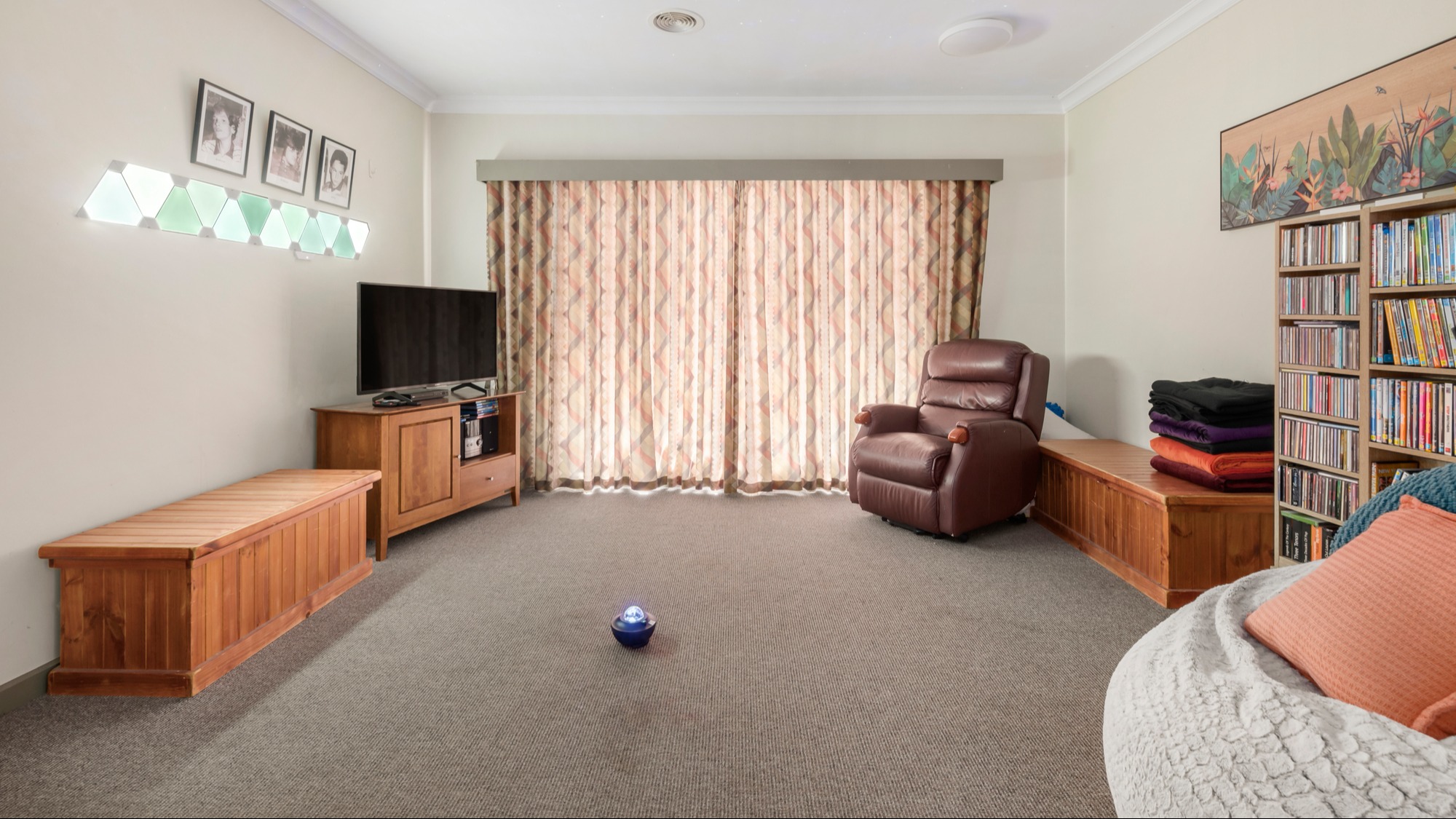 Large fully accessible, purpose-built house in a leafy street in Box Hill South — Home image 8