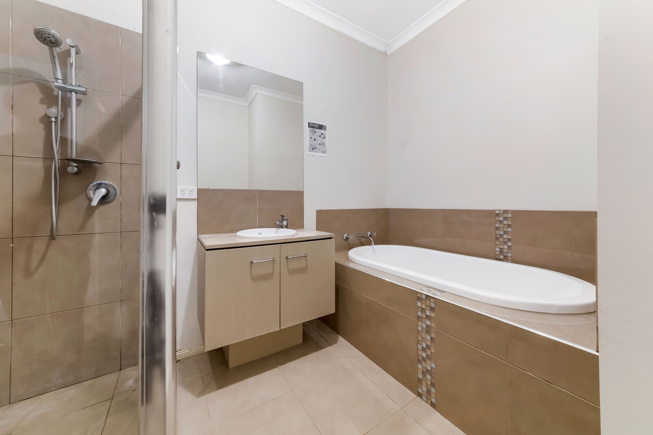 Welcome Home to Your Cozy & Supportive Sanctuary in Caroline Springs — Home image 4