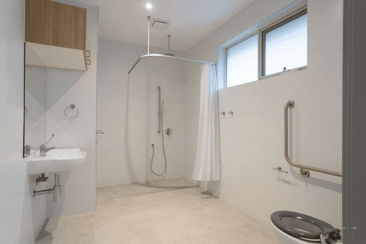 3 Bedroom Shared Home, Newport — Home image 5
