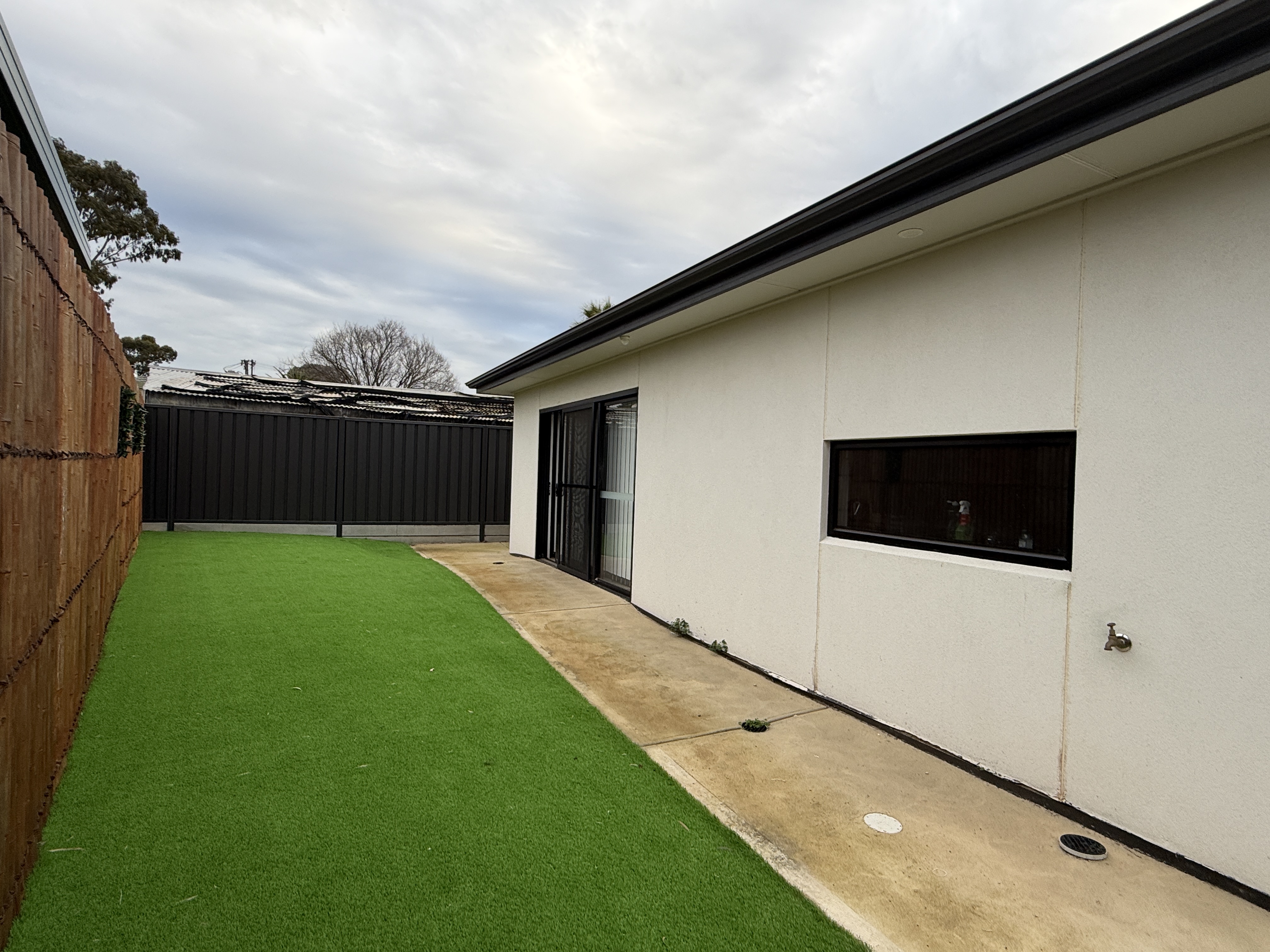 12A Derrilin Road